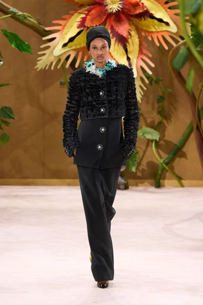 Look 22